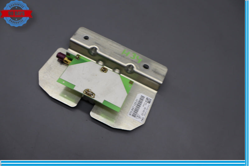 Load image into Gallery viewer, 10-16 Porsche Panamera 970 Telephone Antenna Amplifier 97064712501 Oem