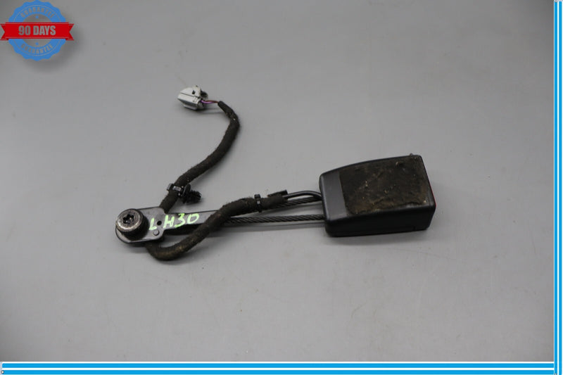 Load image into Gallery viewer, 14-19 Maserati Ghibli Front Left Driver Side Seat Belt Buckle 670016905 Oem