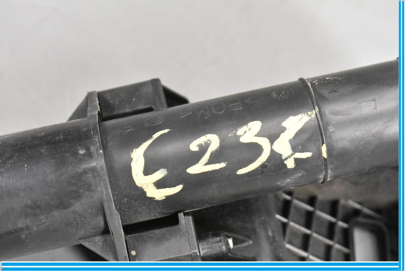 Load image into Gallery viewer, 06-12 Mercedes X164 GL450 ML500 Front Right Headlight Washer Fluid Nozzle Oem