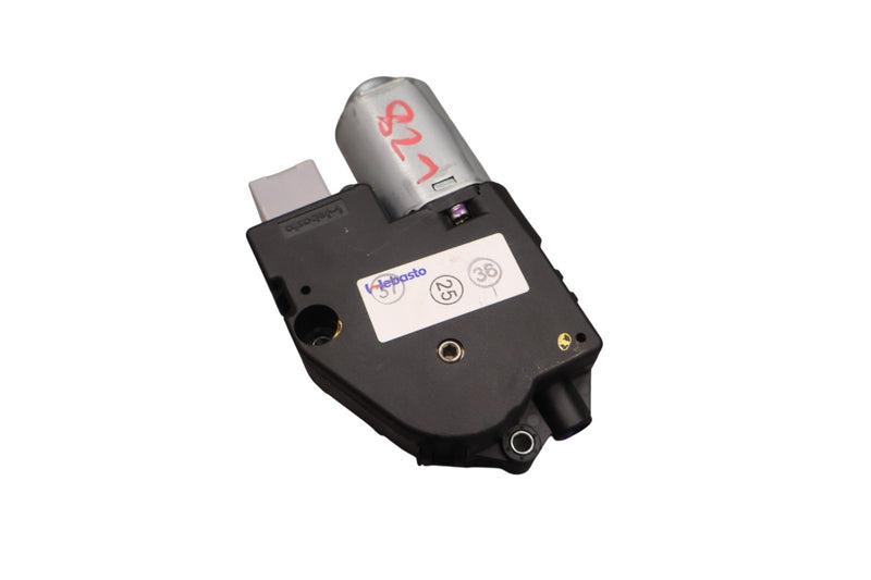 Load image into Gallery viewer, 12-16 Range Rover Evoque L538 Front Sliding Roof Sunroof Moonroof Motor Oem