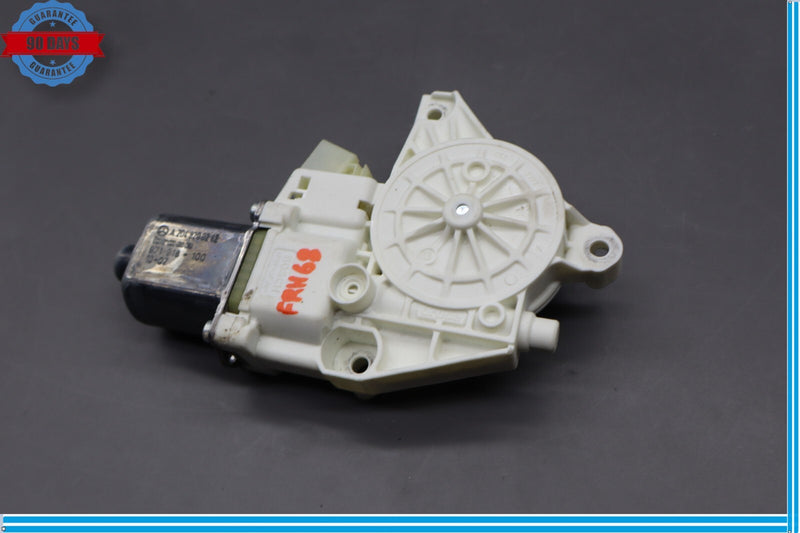 Load image into Gallery viewer, 10-16 Mercedes E350 E400 Front Right Side Door Window Regulator Motor Oem