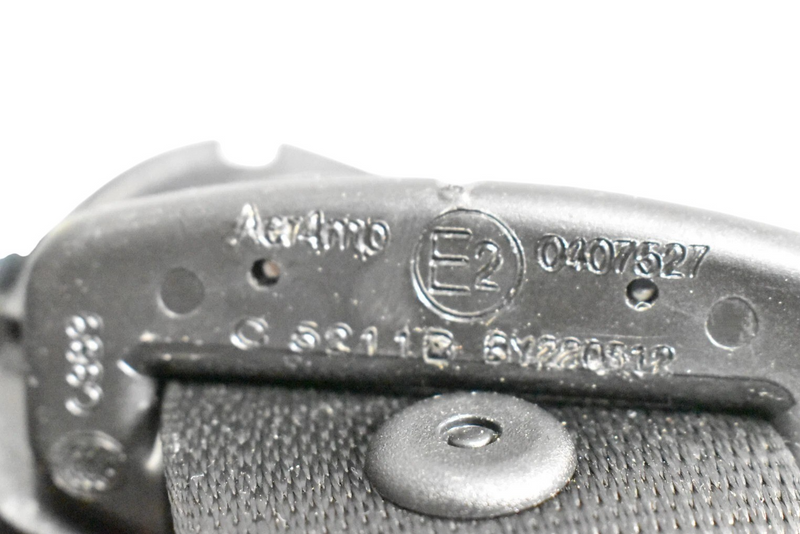 Load image into Gallery viewer, 04-13 Maserati Quattroporte Front Right Side Seat Belt Seatbelt Retractor Oem