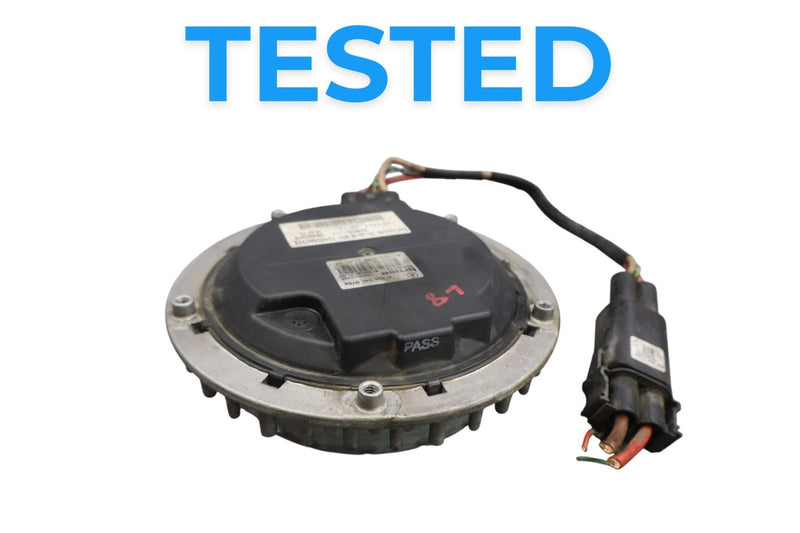 Load image into Gallery viewer, 08-18 Mercedes W212 E350 E400 C300 Engine Radiator Cooling Fan Motor Oem