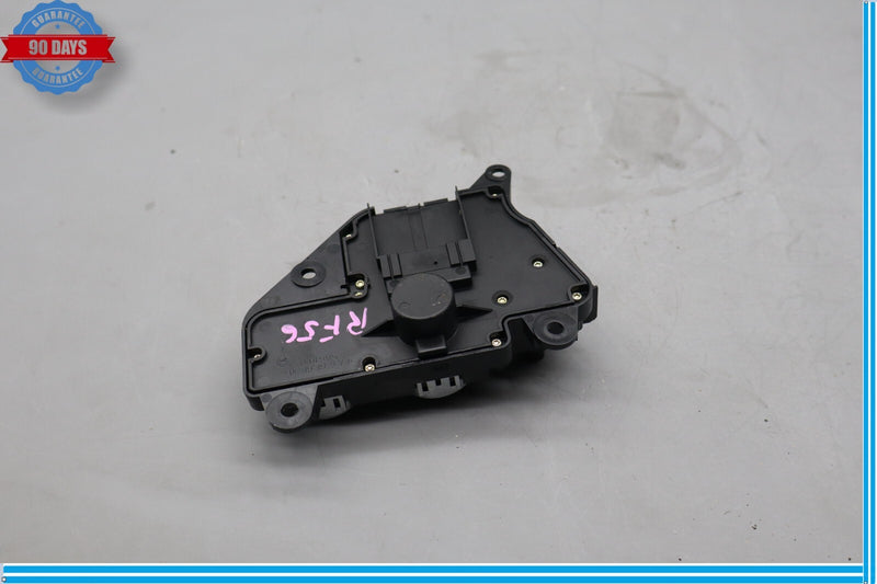 Load image into Gallery viewer, 03-08 Mercedes R230 SL500 Right Side Seat Switch Control Module Oem