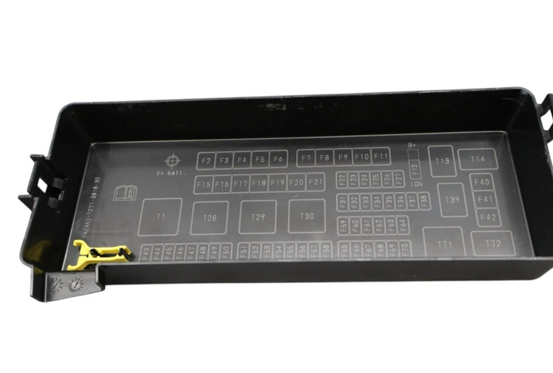Load image into Gallery viewer, 14-21 Maserati Ghibli S Power Distribution Fuse Relay Box Block 7154763030 Oem