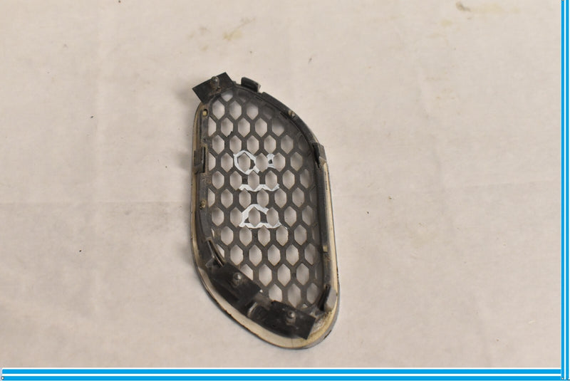 Load image into Gallery viewer, 03-12 Maserati Quattroporte Front Left Driver Fender Grille Air Vent Trim Oem