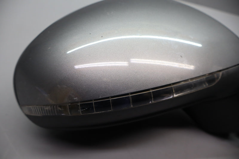 Load image into Gallery viewer, 11-14 Volkswagen Touareg VW Front Right Passenger Side Outer Door Mirror Oem