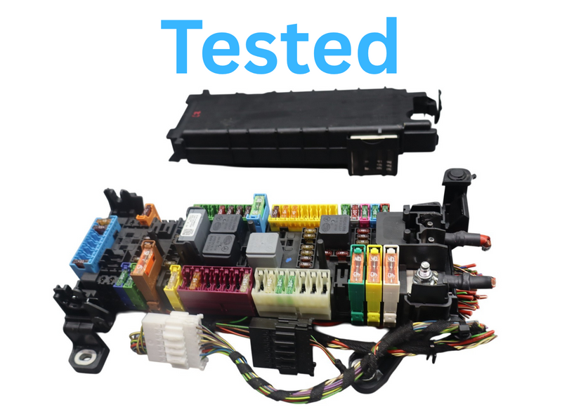 Load image into Gallery viewer, 14-19 Mercedes W117 CLA250 Front Interior Fuse Relay Box A2465451340 Oem