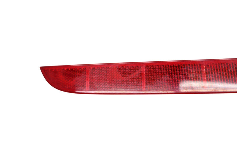 Load image into Gallery viewer, 15-20 Hyundai Genesis G80 Rear Right Side Bumper Reflector Marker Oem