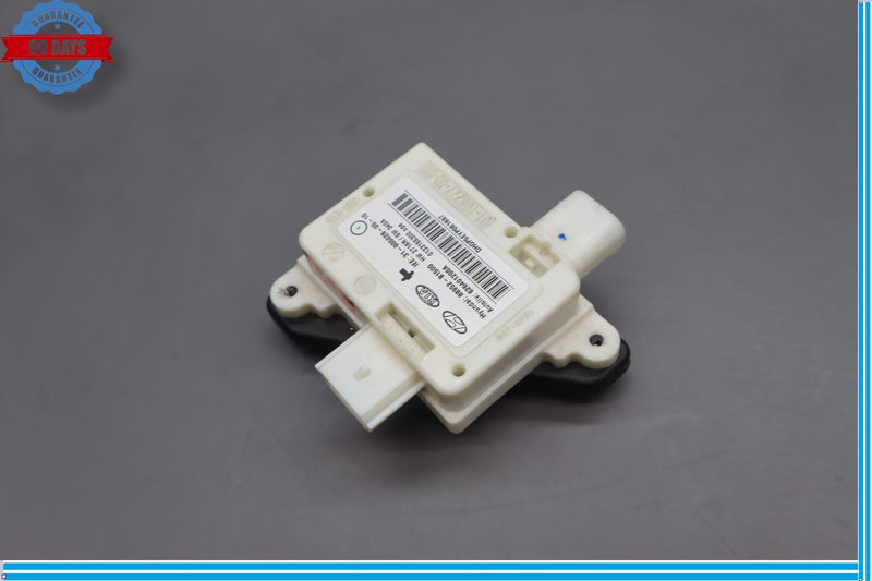 Load image into Gallery viewer, 15-20 Hyundai Genesis G80 Right Side Seat Occupant Detection Sensor Module Oem