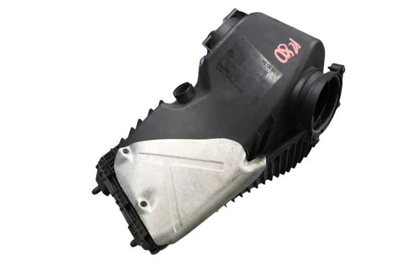 Load image into Gallery viewer, 11-17 Volkswagen VW Touareg Engine Air Cleaner Intake Filter Box Black Oem