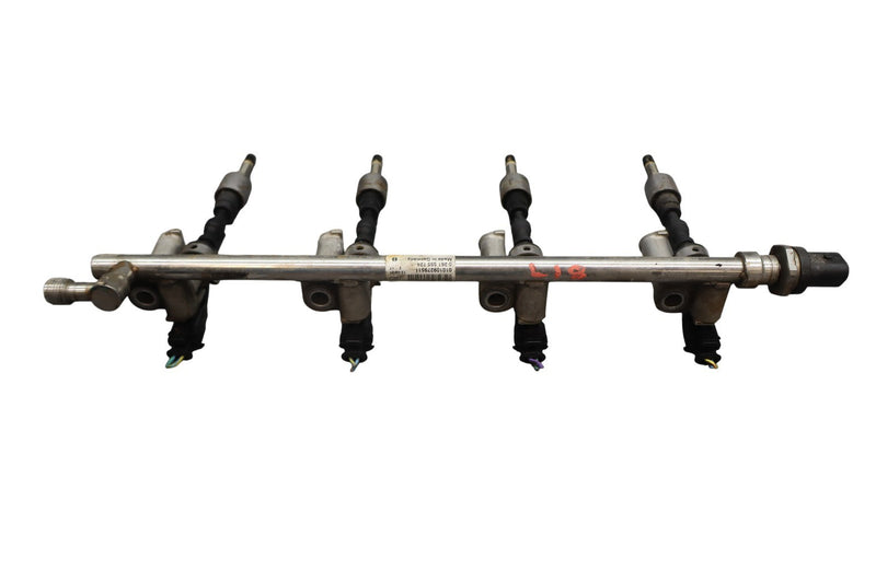 Load image into Gallery viewer, 10-14 Land Rover Range Rover Sport Right Side Fuel Injection Rail Line Oem