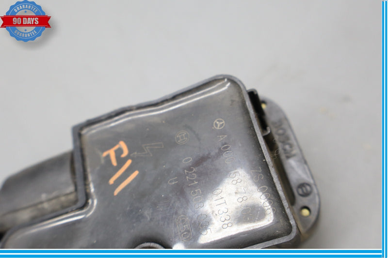 Load image into Gallery viewer, 03-06 Mercedes R230 SL500 Engine Ignition Coil Pack A0001587803 Oem