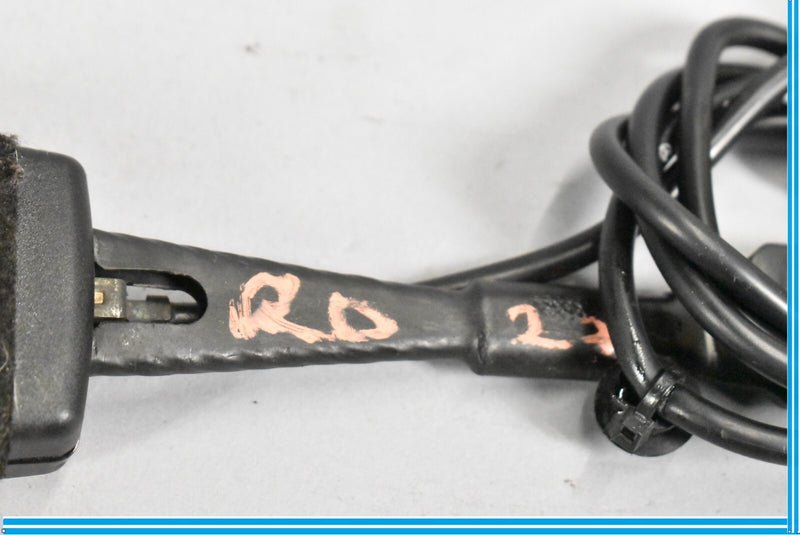 Load image into Gallery viewer, 03-11 Mercedes CLS550 CLS55 AMG E550 W219 Front Right Seat Belt Buckle Oem