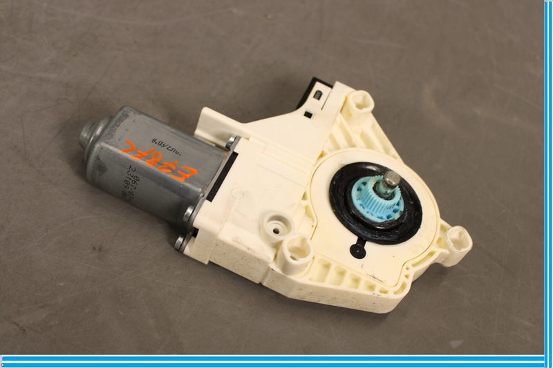 Load image into Gallery viewer, 10-13 LR Range Rover Sport Front Left Side Door Window Regulator Motor Oem