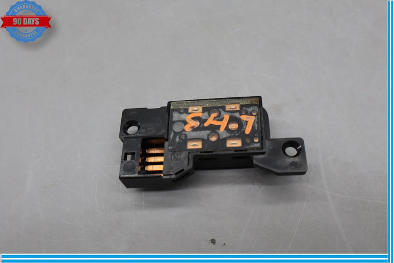 Load image into Gallery viewer, 01-06 Lexus LS430 SC430 Front Left Driver Side Seat Lumbar Control Switch Oem