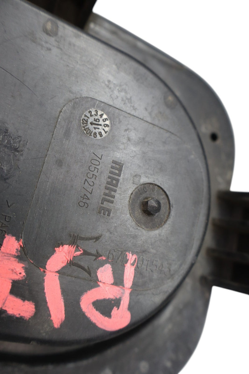 Load image into Gallery viewer, 14-17 Maserati Ghibli Right Side Engine Air Intake Filter Black 70552746 Oem