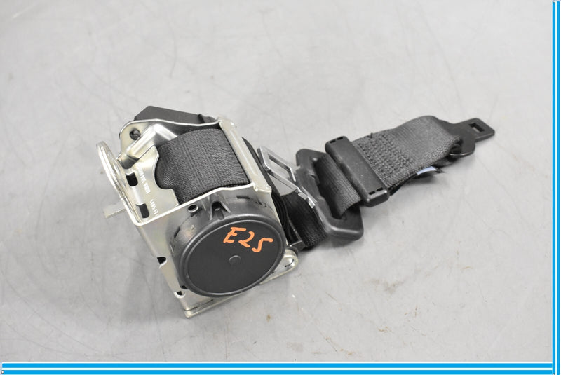 Load image into Gallery viewer, 14-17 Maserati Ghibli Rear Center Seat Belt Retractor 6700174400 Oem