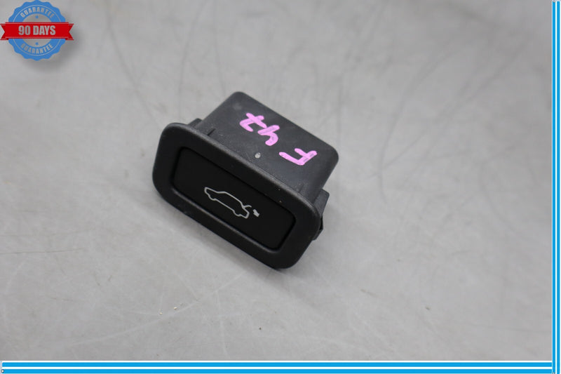 Load image into Gallery viewer, 10-18 Jaguar X351 XJ XJL Rear Trunk Lid Open Close Button Switch Oem
