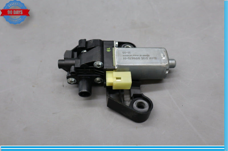 Load image into Gallery viewer, 09-12 BMW 740i 750i Rear Right Passenger Door Window Sun Shade Blind Motor Oem