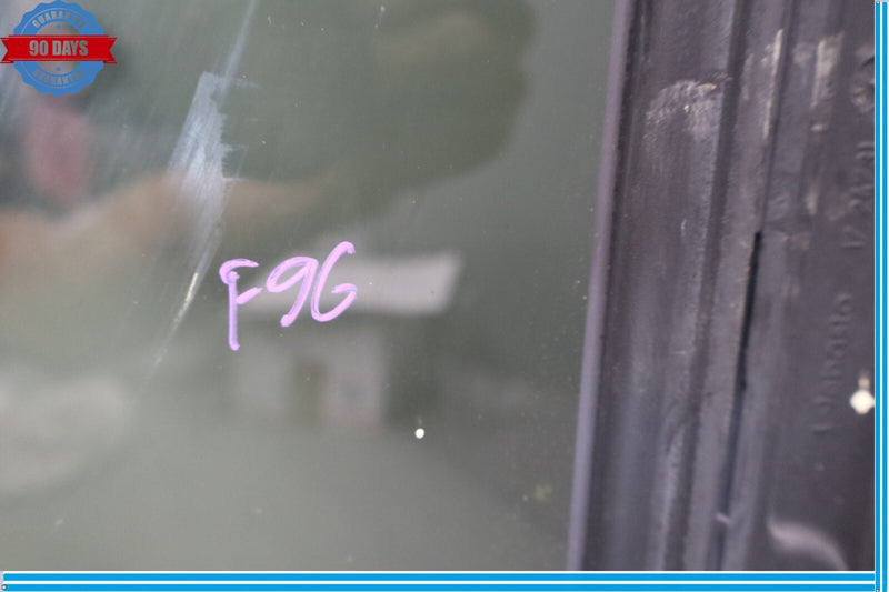 Load image into Gallery viewer, 11-17 Volkswagen Touareg Front Upper Panoramic Roof Sunroof Window Glass Oem