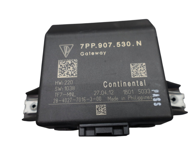 Load image into Gallery viewer, 11-14 Porsche Cayenne 958 GTS Central Gateway Control Module 7PP907530 Oem