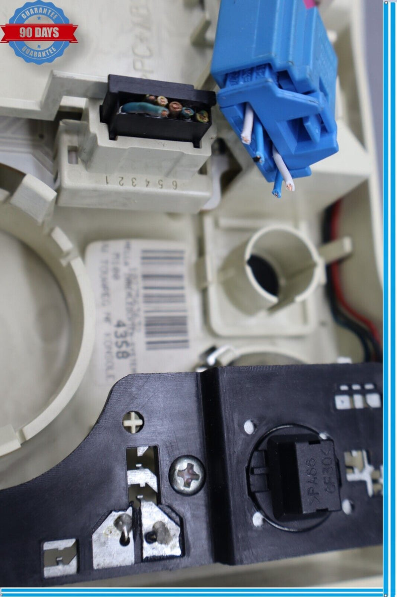 Load image into Gallery viewer, 11-14 Volkswagen VW Touareg Front Overhead Central Console Dome Light Oem