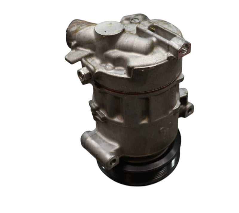 Load image into Gallery viewer, 17-19 Alfa Romeo Giulia 2.0L A/c Ac Air Conditioning Compressor & Clutch Oem