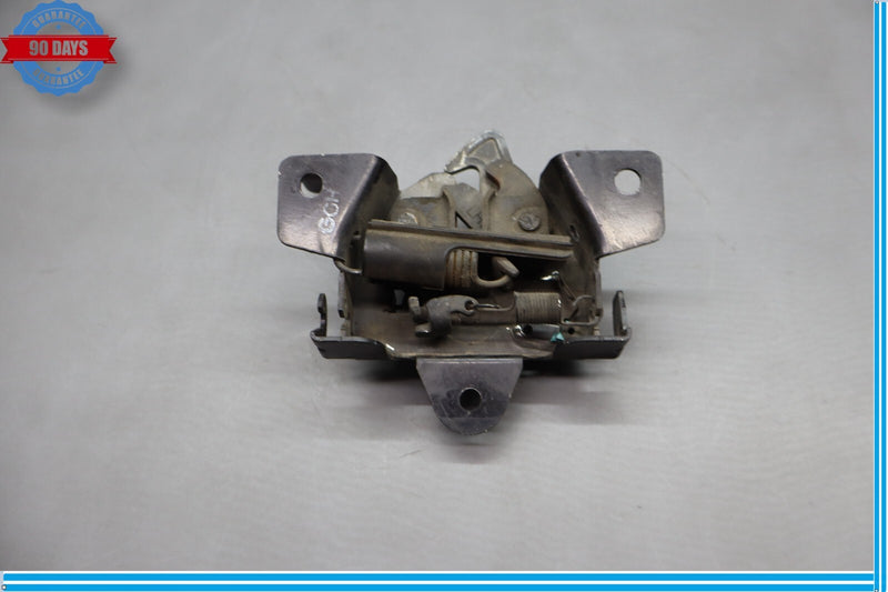 Load image into Gallery viewer, 11-16 Hyundai Equus SIG Front Hood Bonnet Lock Striker Latch Catch Black Oem