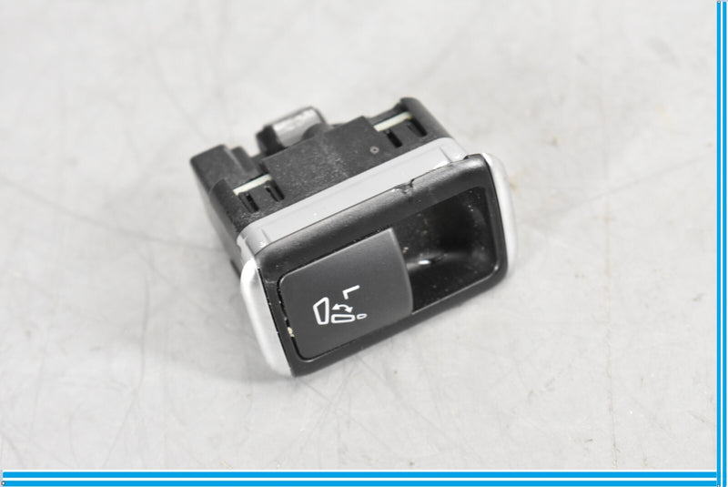 Load image into Gallery viewer, 13-16 Mercedes GL450 X166 Left Driver Side Quarter Window Control Switch Oem