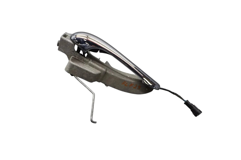 Load image into Gallery viewer, 03-13 Maserati Quattroporte M139 Front Left Driver Side Exterior Door Handle Oem