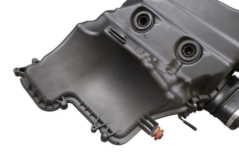 Load image into Gallery viewer, 09-15 BMW 750Li F04 F02 Right Side Air Intake Cleaner Filter Housing Box Oem