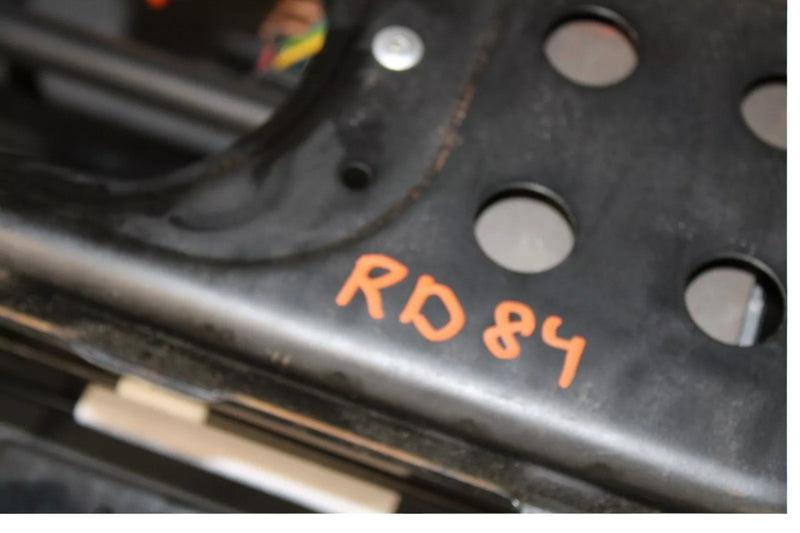 Load image into Gallery viewer, 14-17 Maserati Quattroporte Front Right Side Seat Lower Frame Rail 673000230 Oem