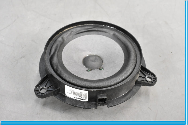 Load image into Gallery viewer, 03-12 Maserati Quattroporte M139 Rear Left Driver Side Door Speaker Oem