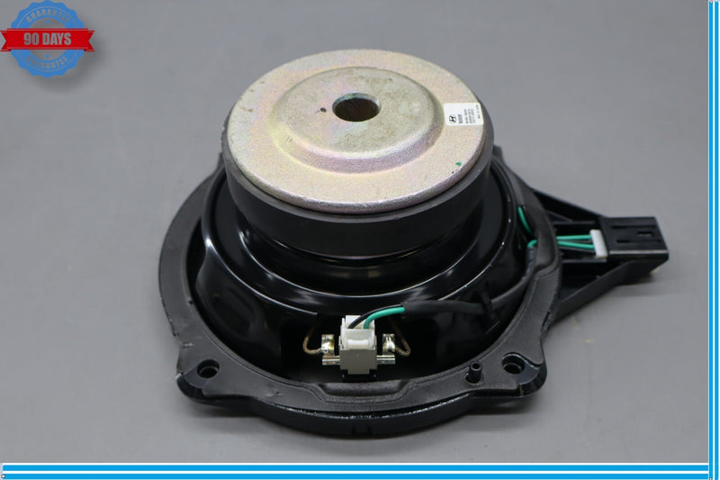 Load image into Gallery viewer, 09-14 Hyundai Equus Front Left Or Right Side Audio Sound Speaker Woofer Oem