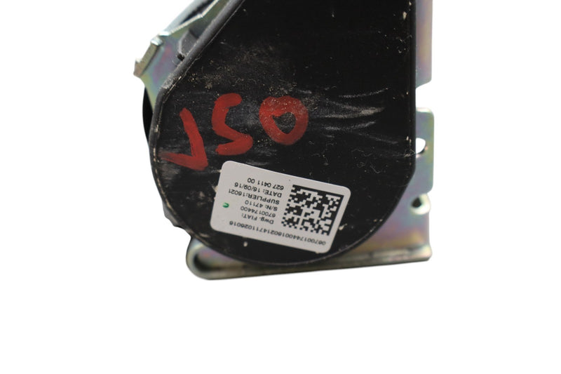 Load image into Gallery viewer, 14-17 Maserati Ghibli Rear Center Seatbelt Seat Belt Retractor Assembly Oem