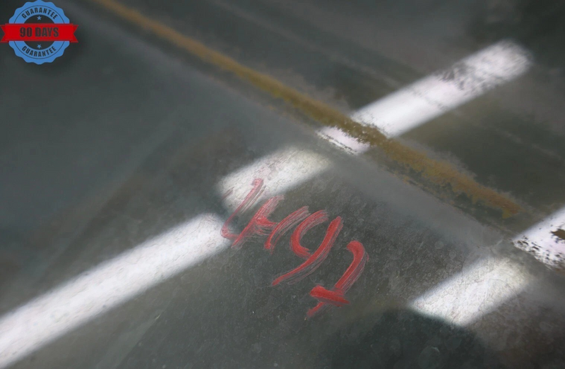 Load image into Gallery viewer, 98-03 Mercedes W210 E320 CLK320 Front Left Driver Side Door Window Glass Oem