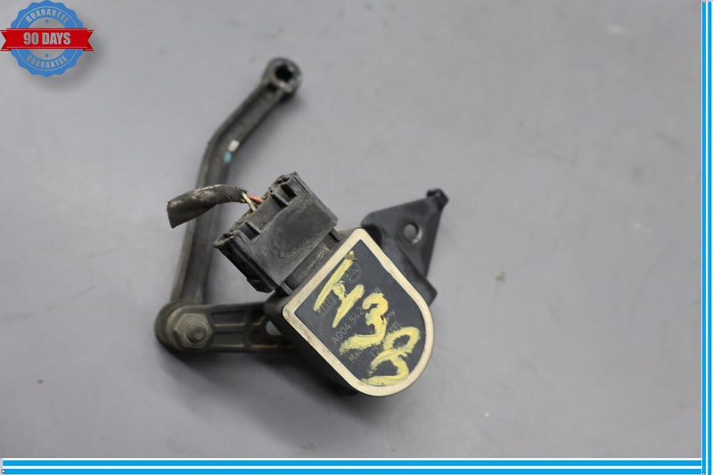 Load image into Gallery viewer, 12-21 Mercedes CLS550 GL450 Headlight Height Suspension Level Sensor Oem