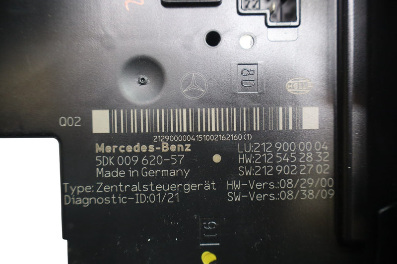 Load image into Gallery viewer, 07-18 Mercedes W212 E250 E350 CLS550 Rear Fuse Relay Box SAM Assembly Oem