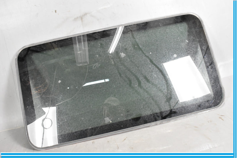 Load image into Gallery viewer, 03-12 Maserati Quattroporte Sunroof Moon Roof Glass Oem