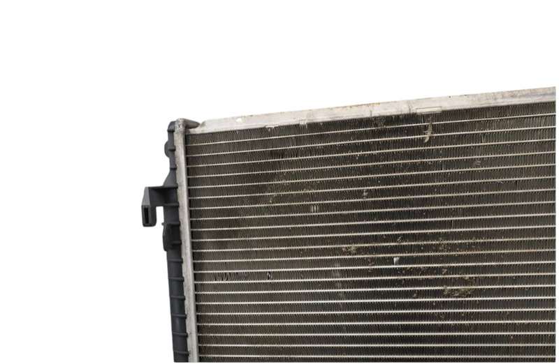 Load image into Gallery viewer, 07-09 Audi Q7 Quattro 4L Engine Cooling Coolant Radiator Cooler Condenser Oem