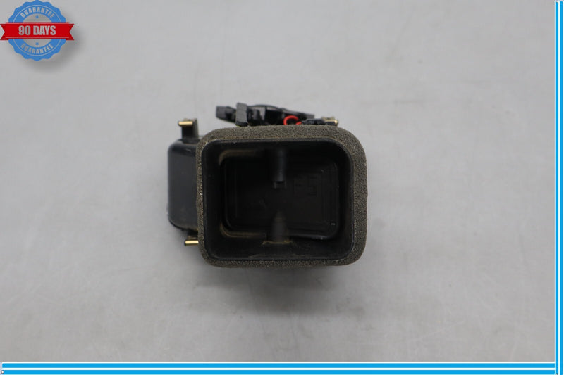 Load image into Gallery viewer, 11-14 Volkswagen VW Touareg Front Left Driver Side Dash Air Vent Grille Oem