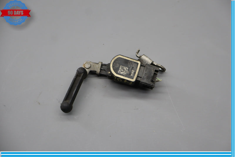 Load image into Gallery viewer, 09-15 BMW 740i 740Li 750i Front or Rear Suspension Ride Height Sensor Oem