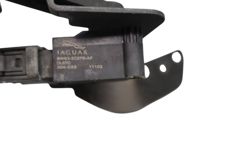 Load image into Gallery viewer, 10-21 Jaguar X152 F-Type Rear Right or Left Suspension Height Level Sensor Oem