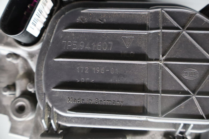 Load image into Gallery viewer, 11-14 Porsche Cayenne 958 Front Left Driver Side Headlight Lamp Oem