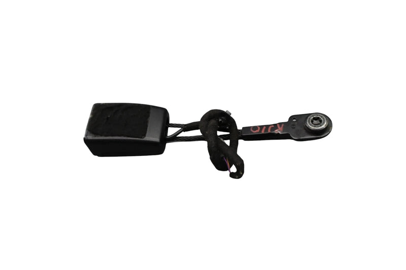 Load image into Gallery viewer, 14-22 Maserati Ghibli Front Right Passenger Side Seat Belt Buckle 670016904 Oem
