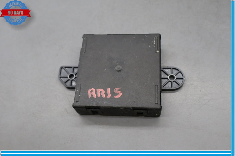 Load image into Gallery viewer, 14-17 Maserati Ghibli M157 Rear Right Passenger Side Door Control Module Oem