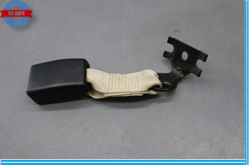 Load image into Gallery viewer, 14-20 Maserati Ghibli M157 Rear Second Row Right Side Seat Belt Buckle Oem