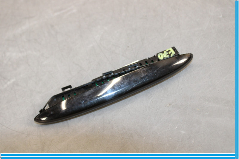 Load image into Gallery viewer, 07-13 Mercedes S400 S550 W221 Rear Overhead Dome Light Lamp Parking Sensor Oem