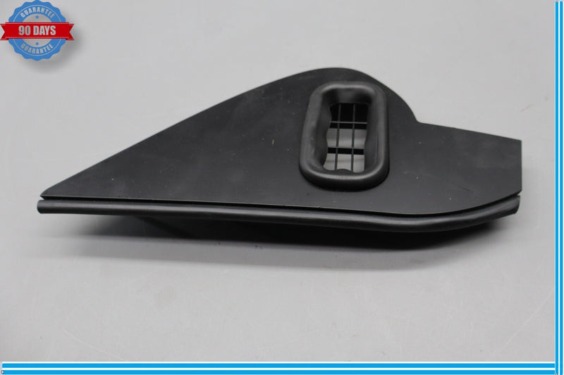 Load image into Gallery viewer, 14-22 Maserati Quattroporte Front Right Side Dash End Vent Cover Trim Oem